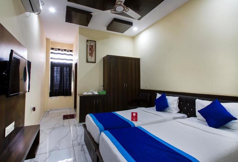 Hotel Oyo 7627 Royal Plaza 20