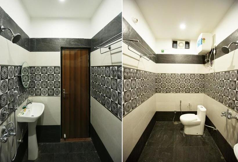 Oyo 8837 Hotel Surya Galaxy 15