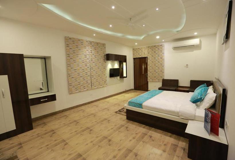 Oyo 8837 Hotel Surya Galaxy 4