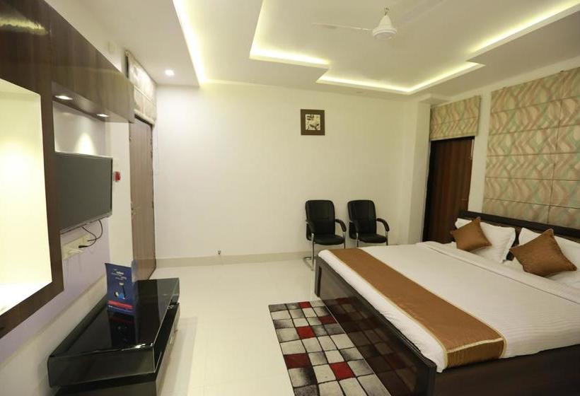 Oyo 8837 Hotel Surya Galaxy 6