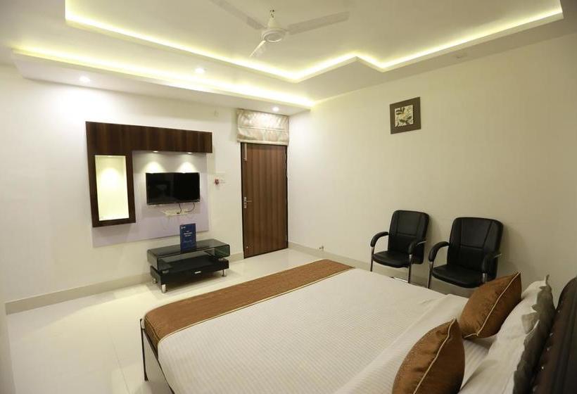 Oyo 8837 Hotel Surya Galaxy 8