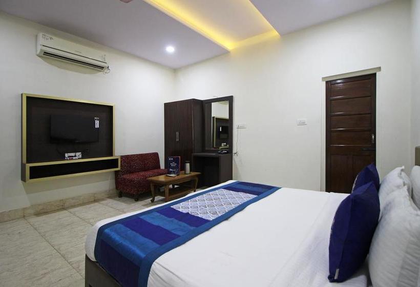 Oyo 7880 Hotel Navrang 11