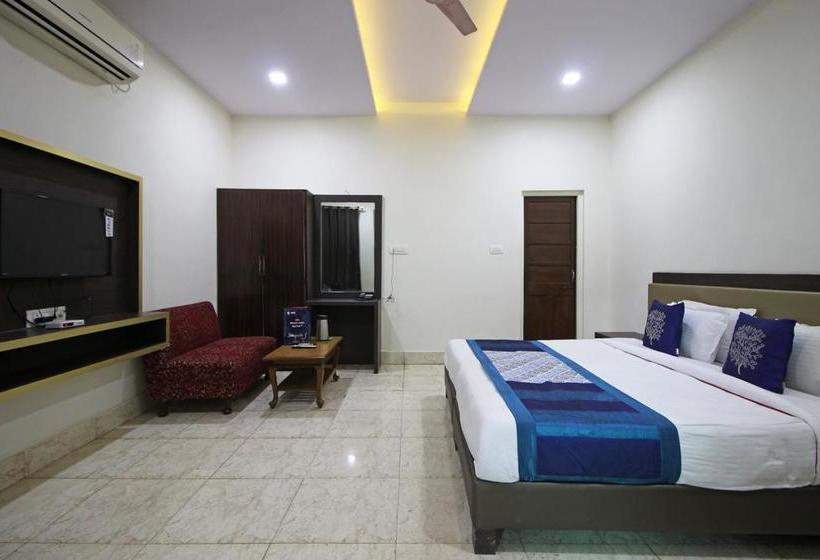 Oyo 7880 Hotel Navrang 13