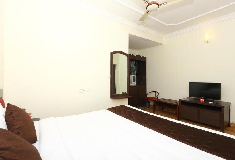 Hotel Oyo 2961 Virugambakkam 12