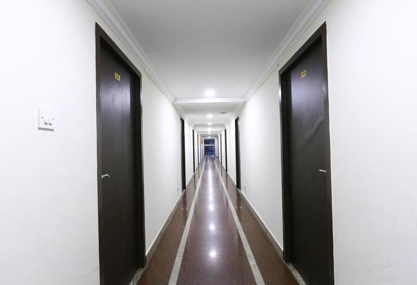 Hotel Oyo 2961 Virugambakkam 17