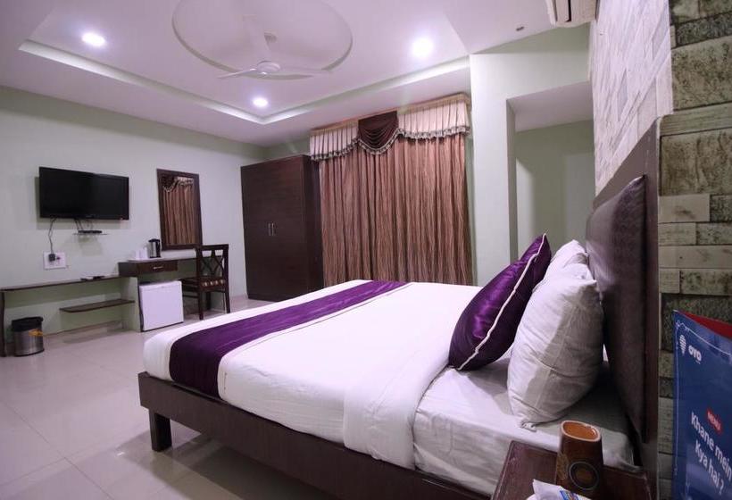 Oyo 8177 Hotel Silver Oak 8