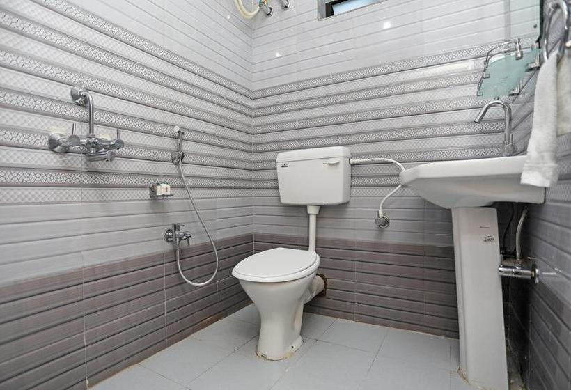 Hotel Oyo 9608 Parbati Guest House 14