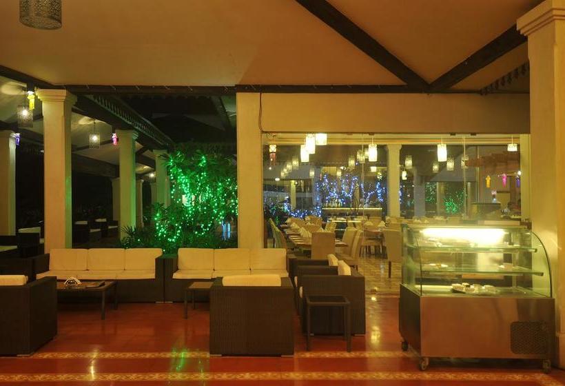 Resort Plush Retreat