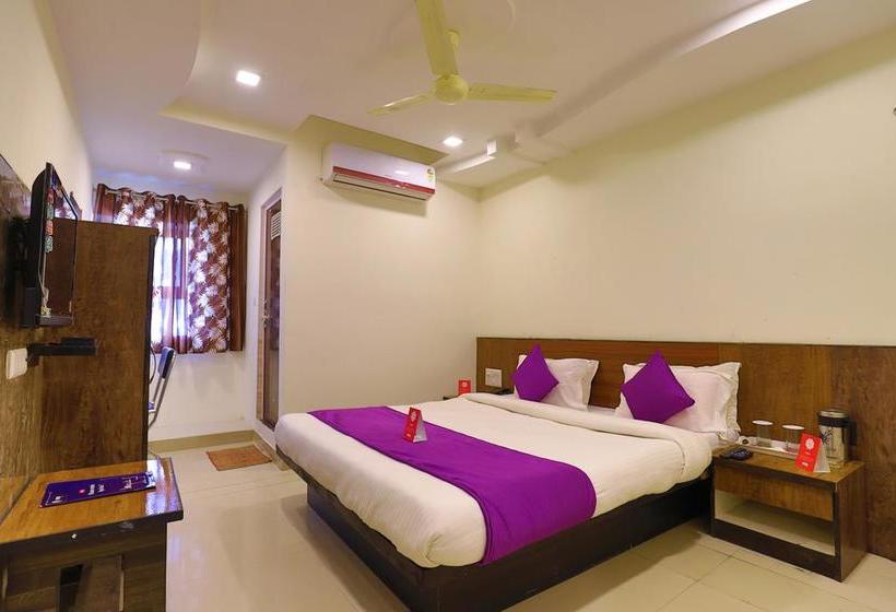 Oyo 9591 Hotel Neel Kamal