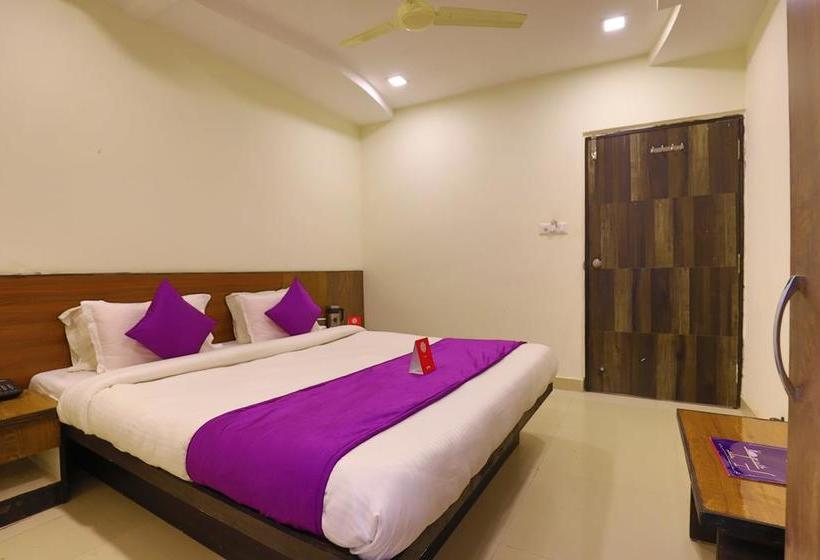 Oyo 9591 Hotel Neel Kamal 11