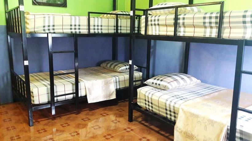 Nisarine Hostel @koh Klang 1