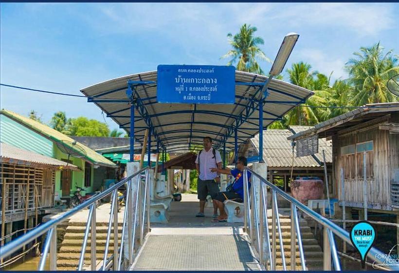 Nisarine Hostel @koh Klang 13