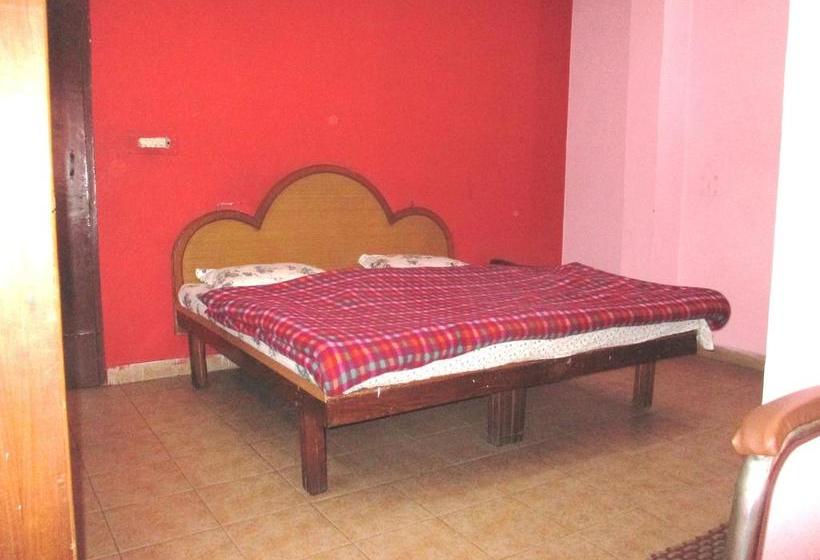 Hotel Shiv Palace 10