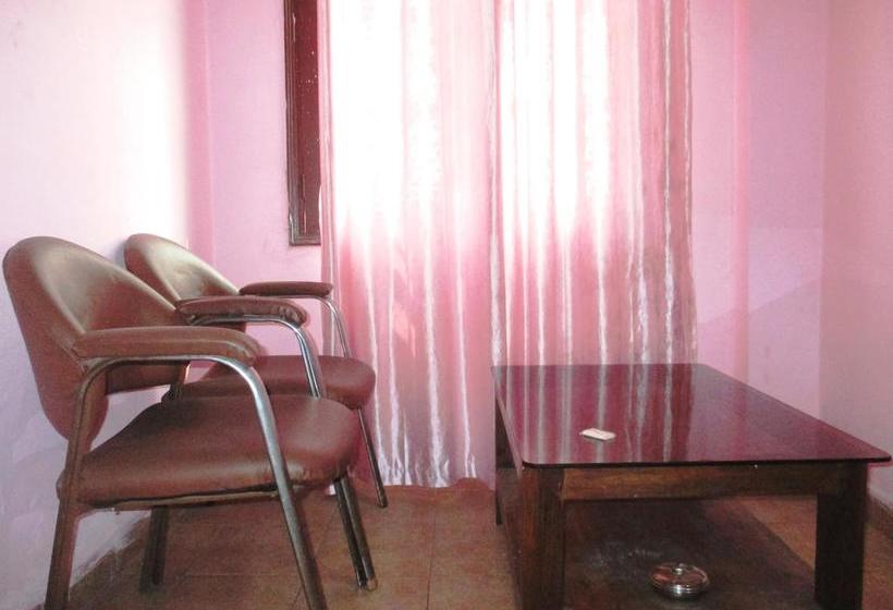 Hotel Shiv Palace 11