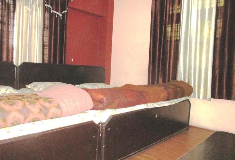 Hotel Shiv Palace 17