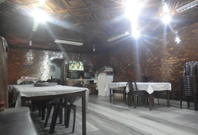 Hotel Walnut Grove 11