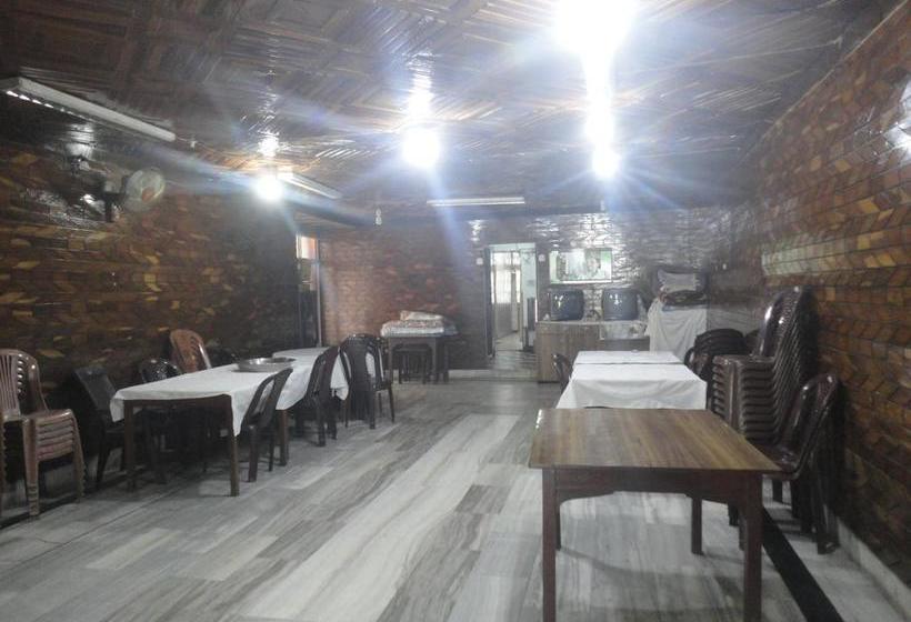 Hotel Walnut Grove 12