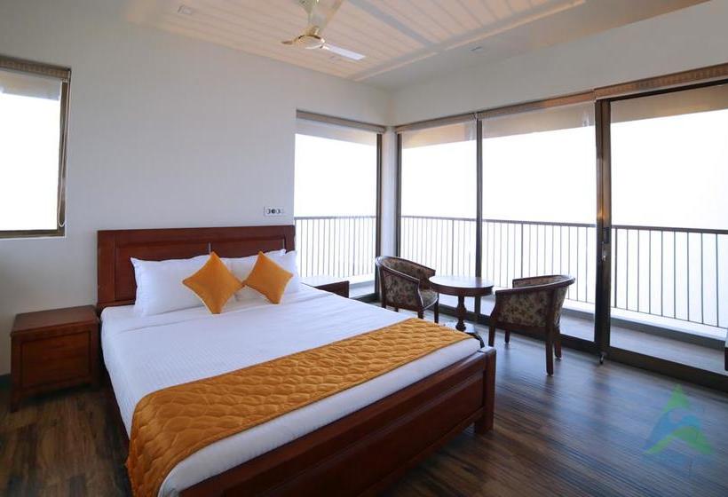 Resort Honeycomb By Astral Inn 11