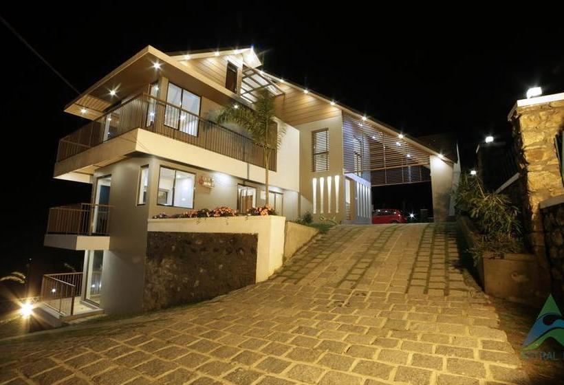 Resort Honeycomb By Astral Inn 19