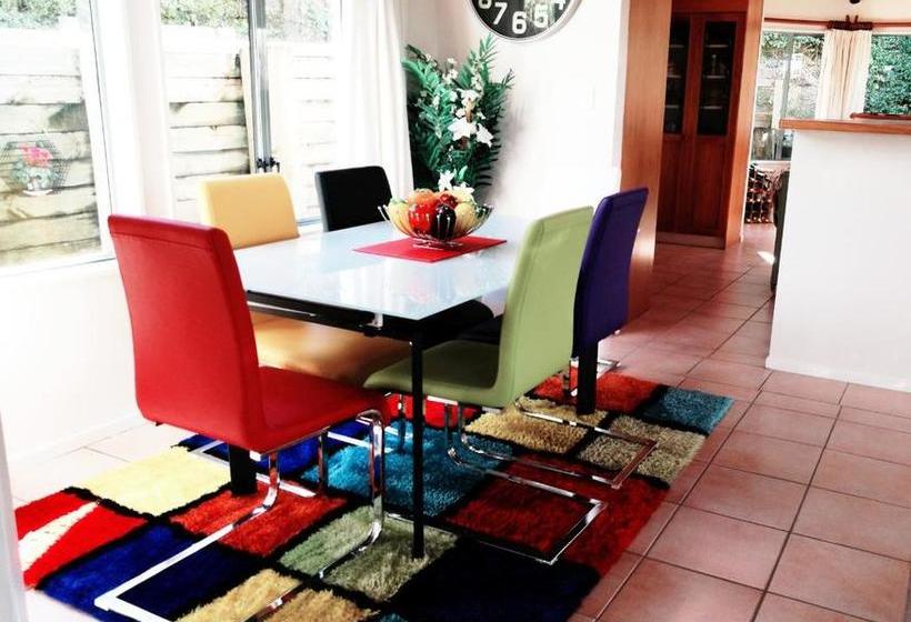 Bed and Breakfast By The Seaside Isla Norte