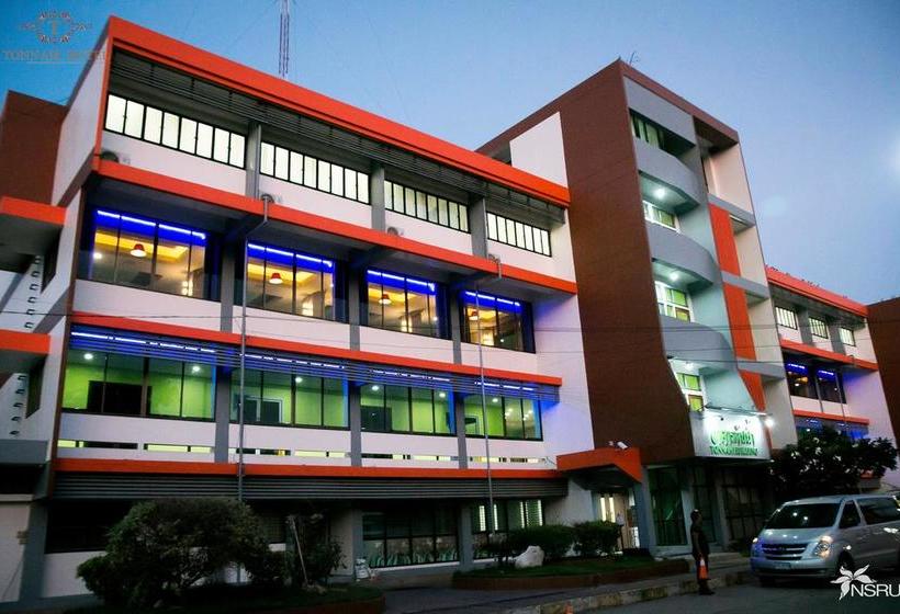 Hotel Ton Nam Nakhon Sawan