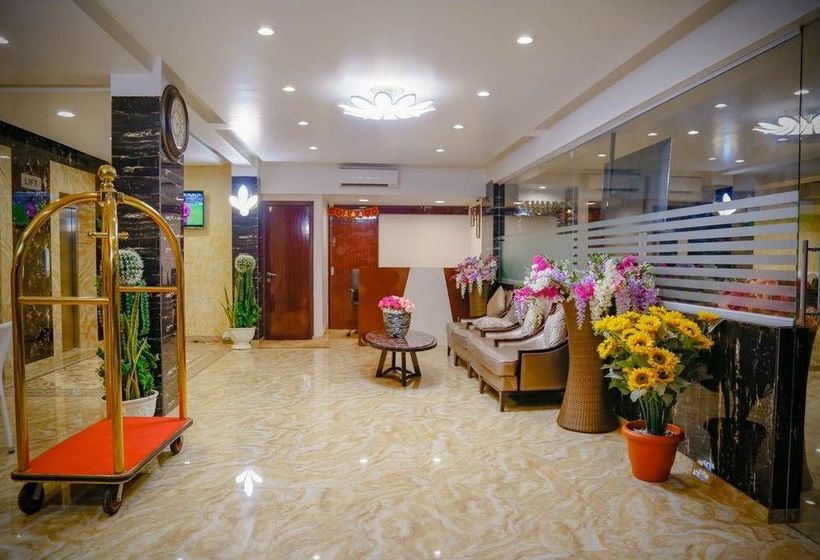 Hotel Sarala Crown 1