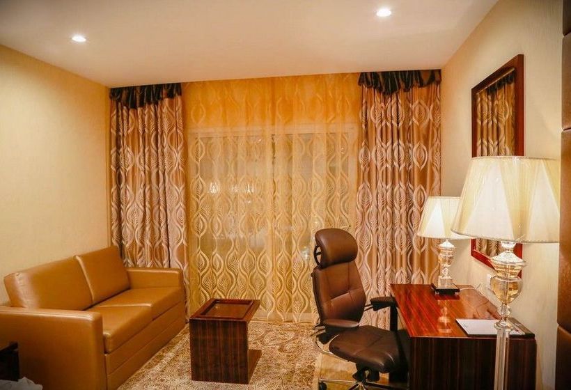 Hotel Sarala Crown 2