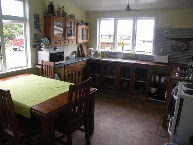 Hostel Wayne S World Westport 8