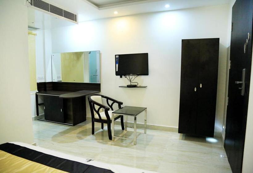 New Hotel Executive Inn 12