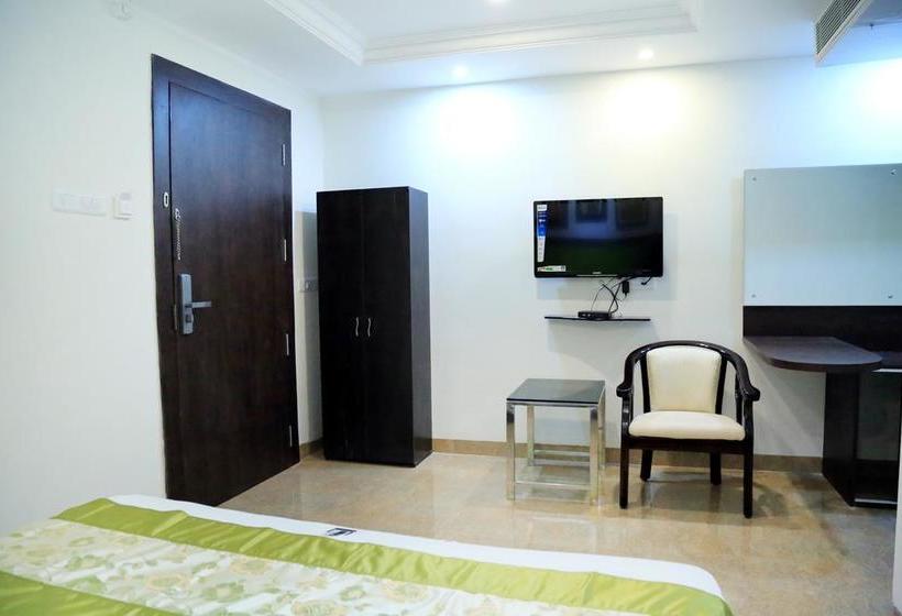 New Hotel Executive Inn 13