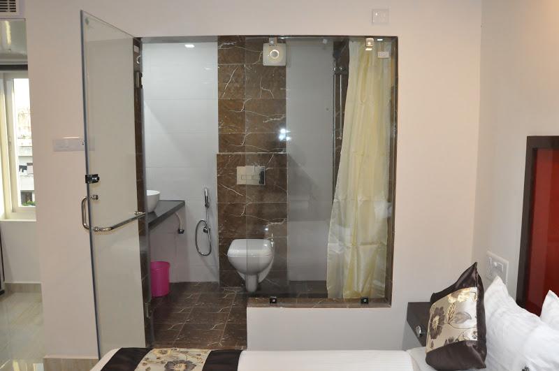 New Hotel Executive Inn 19