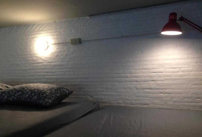 Nesuto Hostel & Cafe Ramkamhaeng 52 1