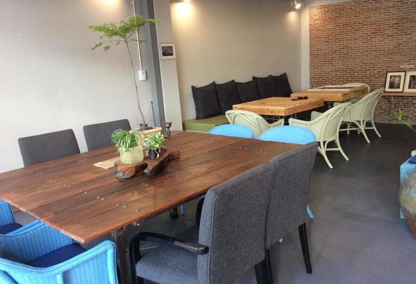 Nesuto Hostel & Cafe Ramkamhaeng 52 2