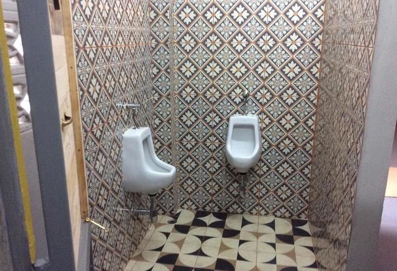 Nesuto Hostel & Cafe Ramkamhaeng 52 4