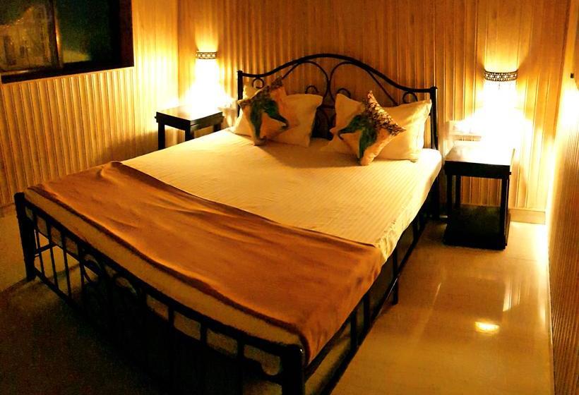 Hostel Bombay Backpackers Matheran 13