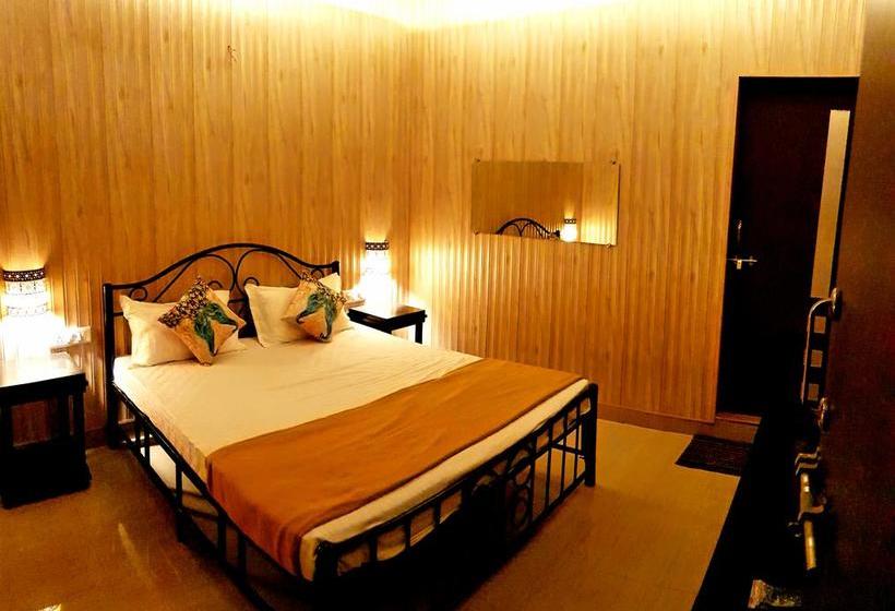 Hostel Bombay Backpackers Matheran 15