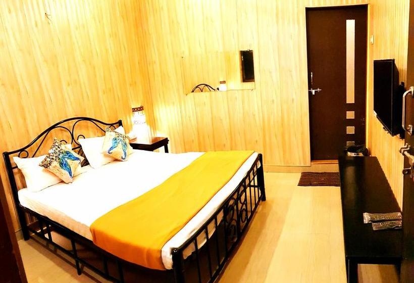 Hostel Bombay Backpackers Matheran 16