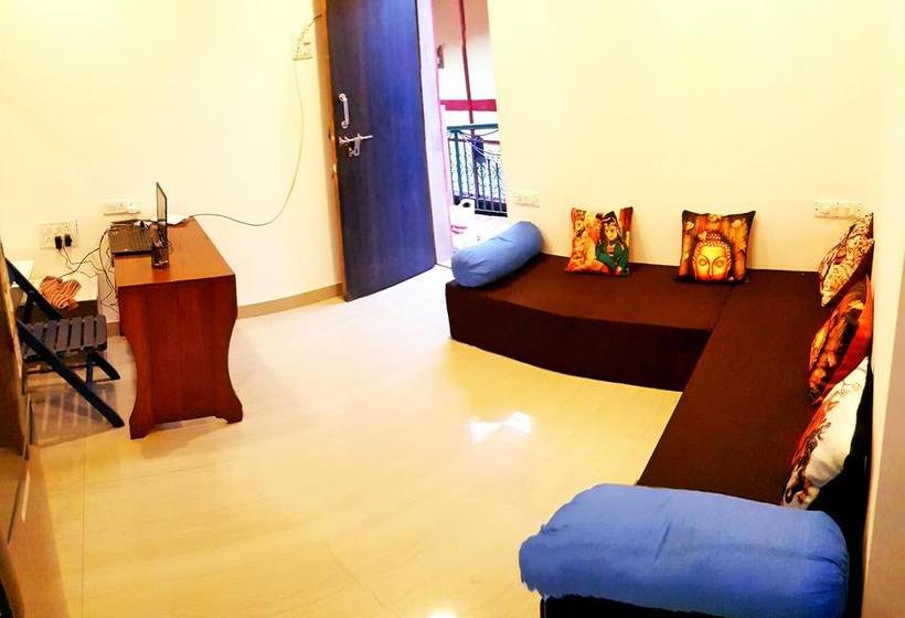 Hostel Bombay Backpackers Matheran 19