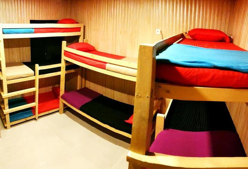 Hostel Bombay Backpackers Matheran 3