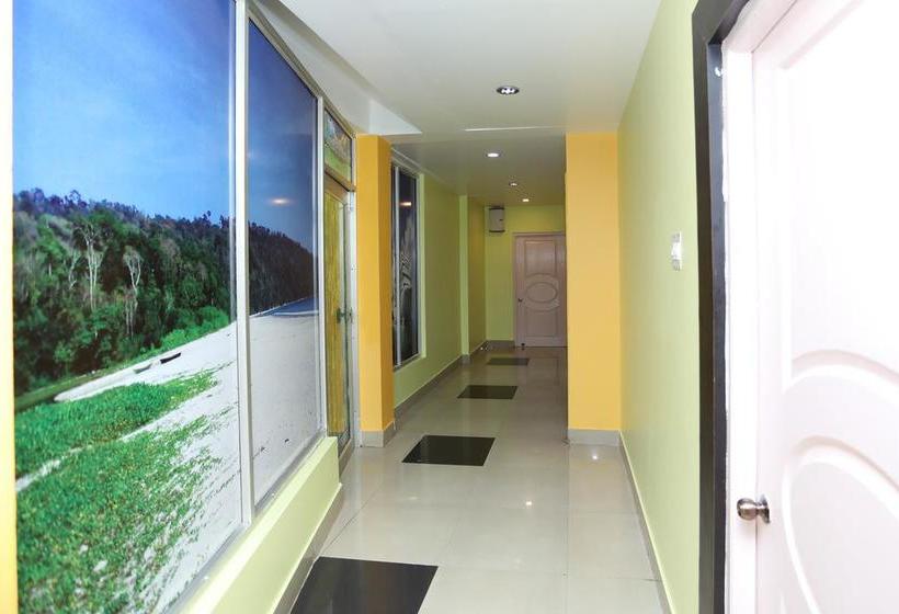 Oyo 9589 Hotel Aries 3