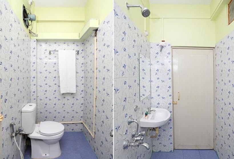 Oyo 9589 Hotel Aries 5