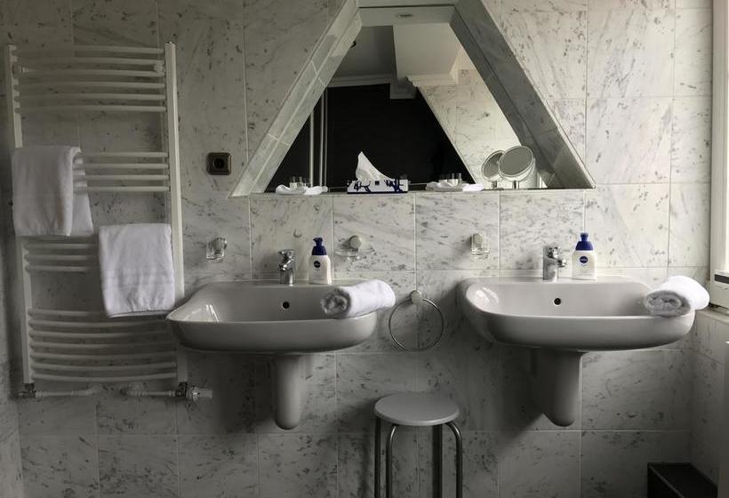 Hotel De Insulåner 17