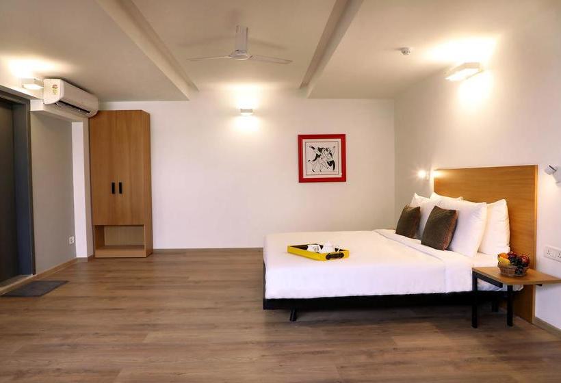 Hotel Oyo Townhouse 021 Bombay Exhibition Centre 5