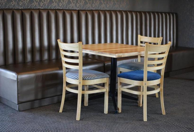 Hotel Regal Inn Midrand 9