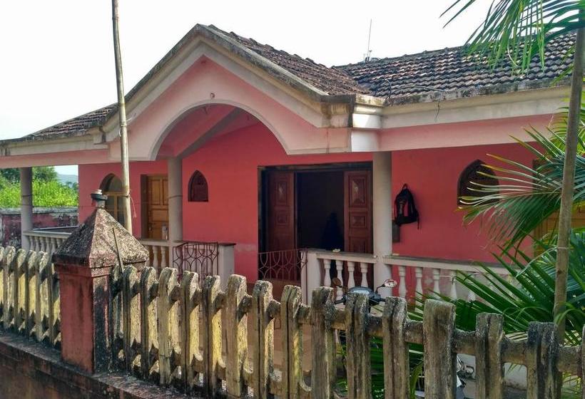 Bunkin Hostel Goa Anjuna
