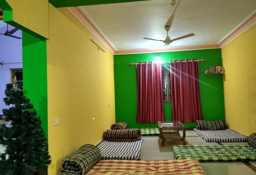 Bunkin Hostel Goa 6