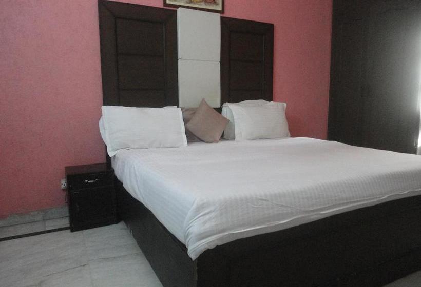 Hotel Anand Niwas 12