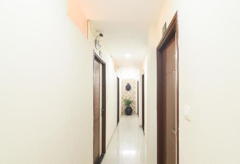Hotel Treebo Prithviraj 8