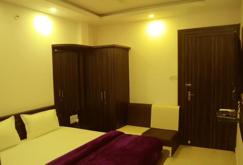 Hotel Bharat Regency 15