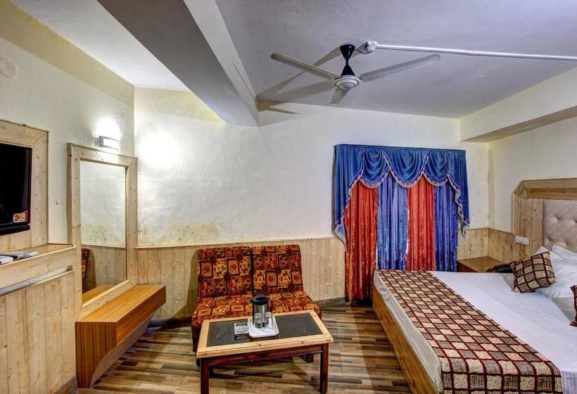 Hotel Highway Inn 12